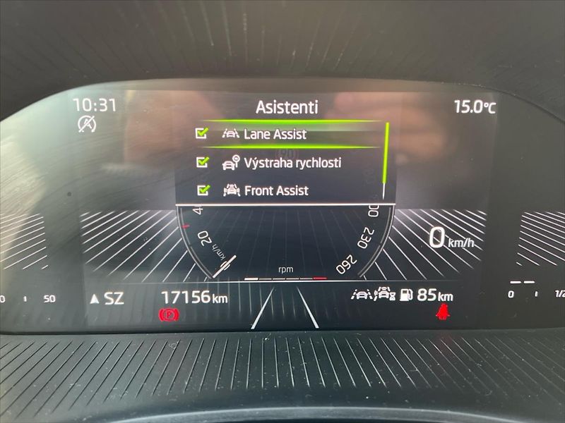 Škoda Fabia 1,0 TSi 85kW TOP SELECTION  IV - fotka 16 z 24
