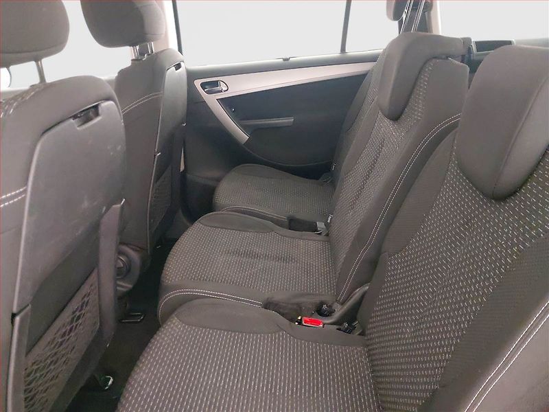 Citroën C4 Picasso (2010) 1.6 HDi, Automat, 7 míst - fotka 10 z 20