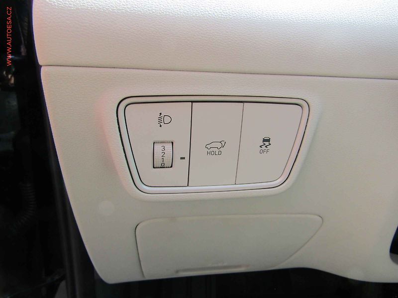 Hyundai Tucson (2022) 1.6T-GDi 4x4, ČR, AT, LED - fotka 17 z 18