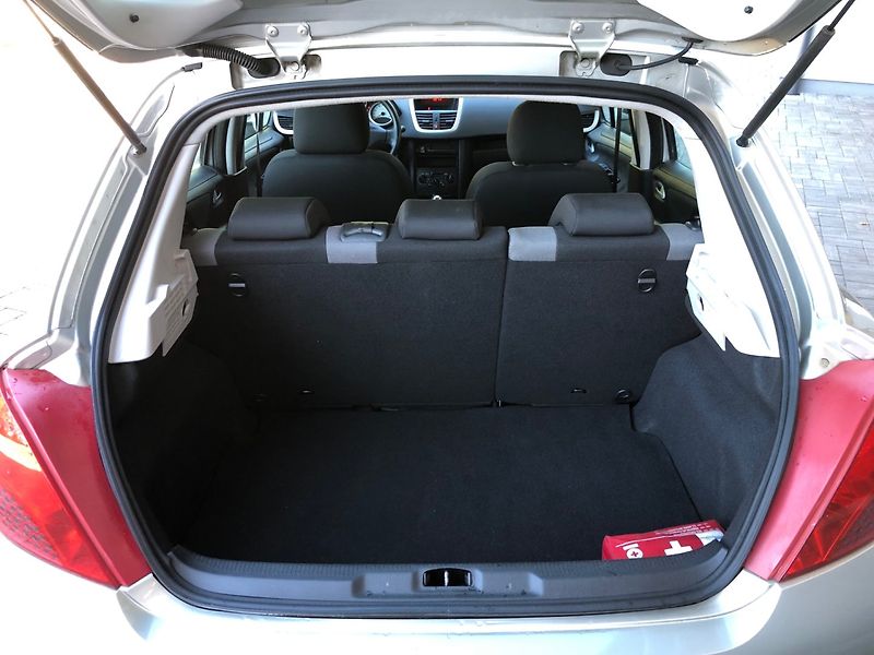 Peugeot 207 (2008) 1.4 Klima - fotka 21 z 22
