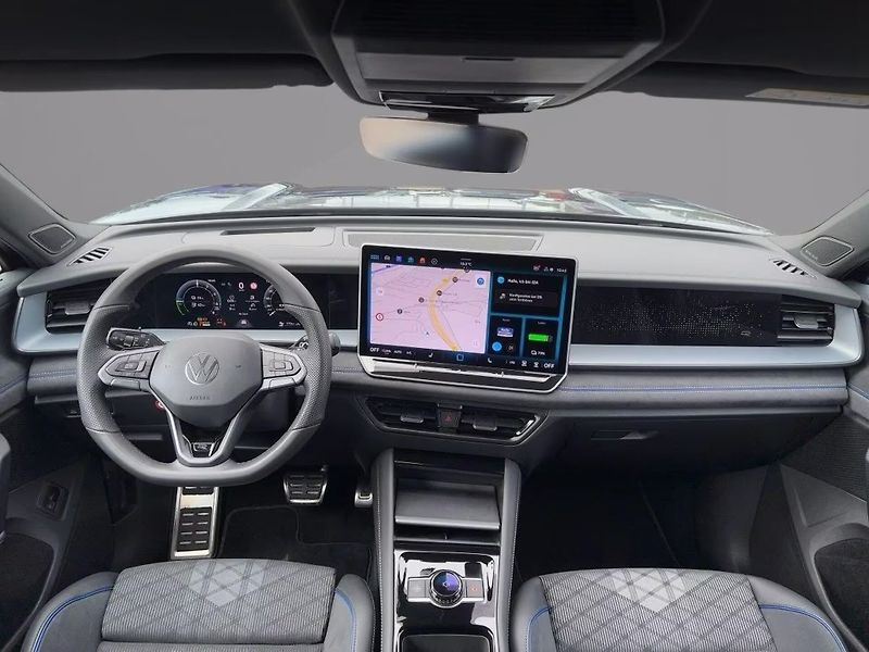 Volkswagen Tayron eHybrid 200kW R-Line 360 HuD - fotka 8 z 12