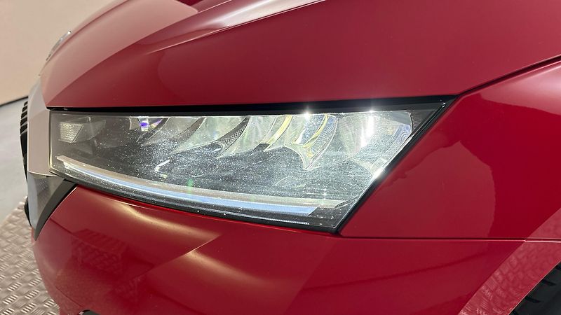 Škoda Octavia 2.0 TDI DSG Style Combi - fotka 18 z 27