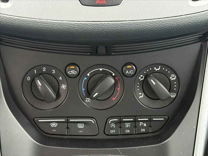 Ford Grand C-MAX 1,6 Duratorg TDCi 85kW Trend - fotka 14 z 22