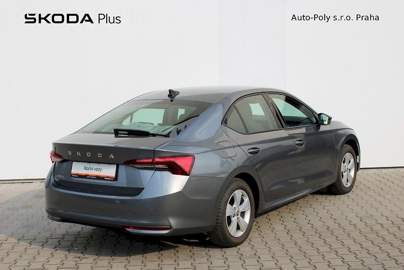 Škoda Octavia (2025) 1.5 TSI 85 kW Selection - fotka 2 z 24