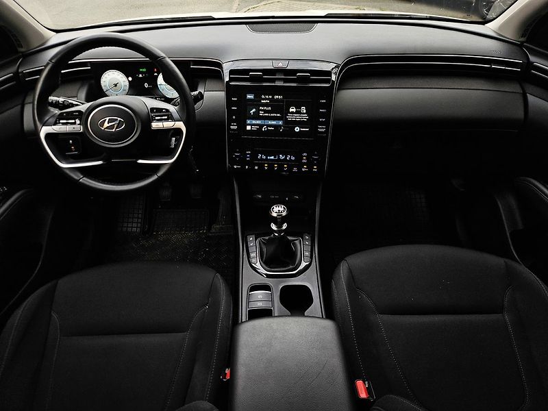 Hyundai Tucson 1,6 T-GDi, Smart, 1.majitel - fotka 9 z 17