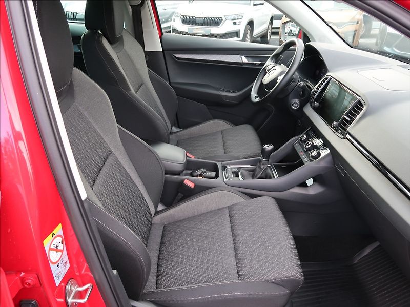Škoda Karoq 2,0 TDi,1majČR,Style,Serv.,DPH - fotka 13 z 26