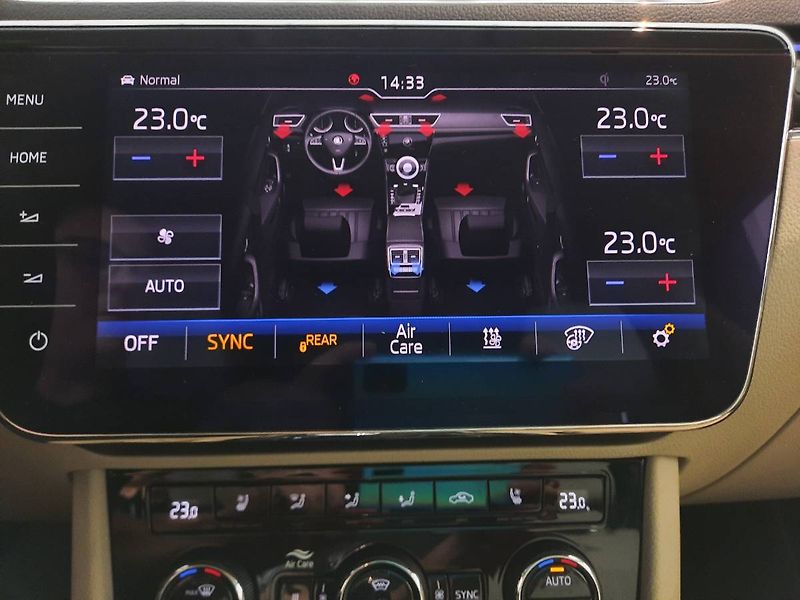 Škoda Superb (2020) Laurin&Klement 2.0 TSI 4x4 (20 - fotka 15 z 30