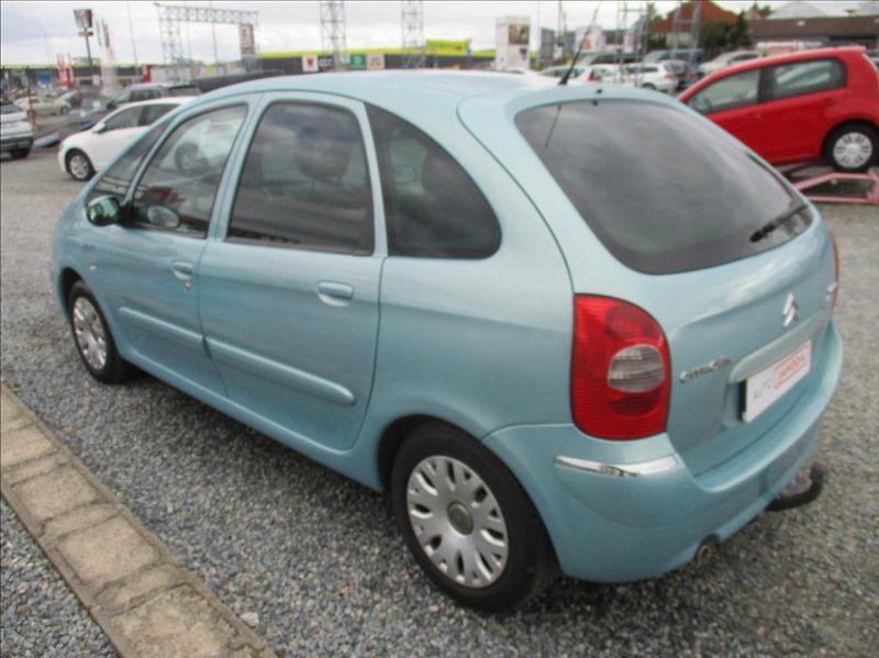Citroën Xsara Picasso 1,6 i, klima, servis, tažné, - fotka 7 z 35
