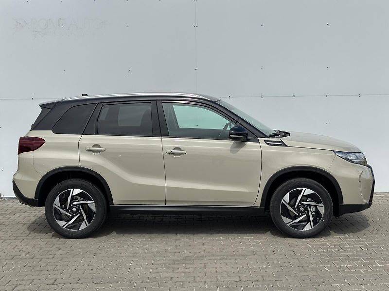 Suzuki Vitara 1,4 BoosterJet Elegance - fotka 8 z 26