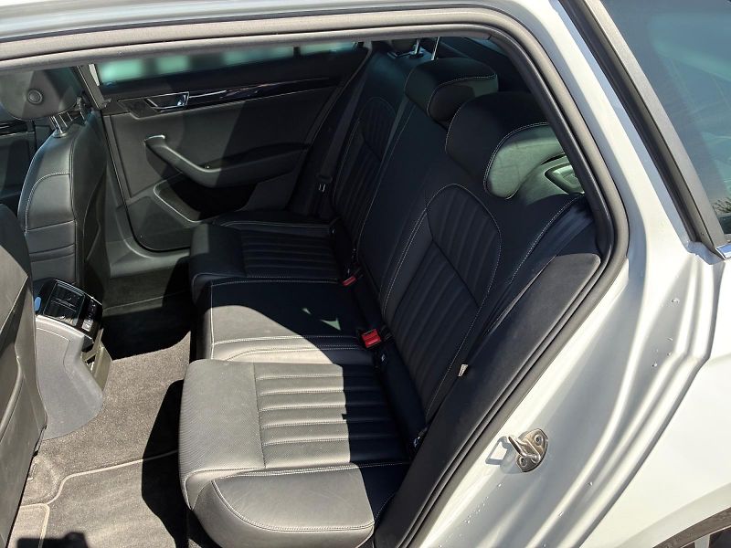 Škoda Superb (2021) L&K 2.0TDI WEBASTO PANO DPH - fotka 8 z 11