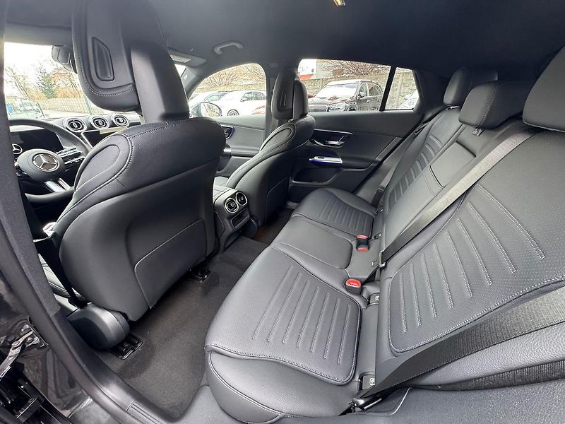 Mercedes-Benz GLC (2026) 220 d 4MATIC kupé - fotka 12 z 26