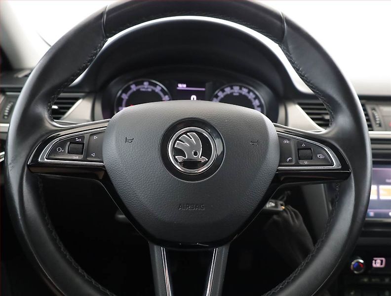 Škoda Rapid (2018) Style 1.0 TSI, ČR,1.maj - fotka 8 z 18