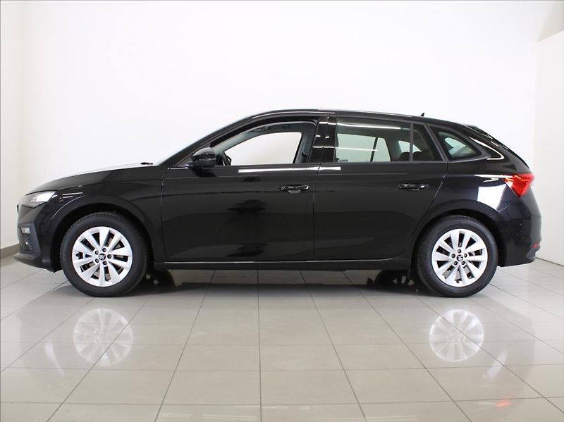 Škoda Scala 1,0 TSi 85kW 5L.Zár. 8 000km! - fotka 5 z 23