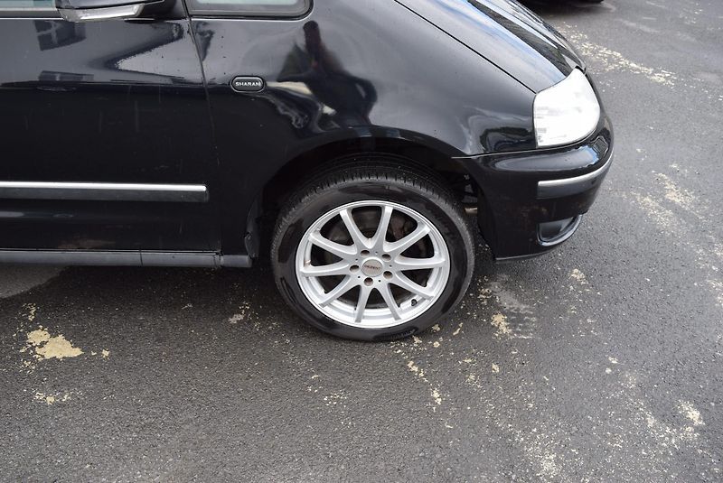 Volkswagen Sharan (2009) 1.9TDI 85kw 4MOTION BUSINESS  - fotka 5 z 43