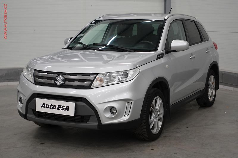 Suzuki Vitara (2016) 1.6 DDiS 4x4, AC, TZ, navi - fotka 3 z 25