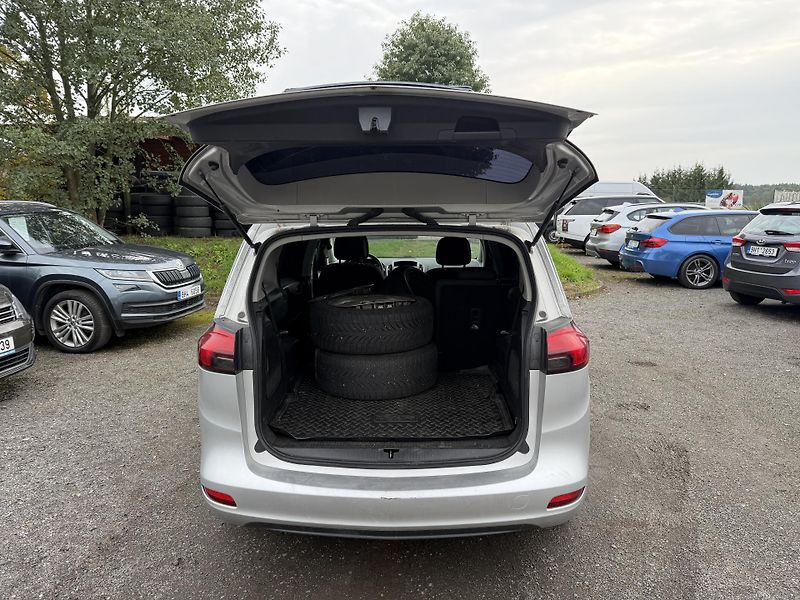 Opel Zafira 2.0 CDTi 7 MIST - fotka 9 z 23