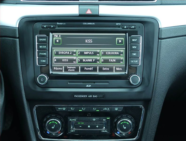 Škoda Superb (2011) 2.0 TDI, Serv.kniha - fotka 12 z 21