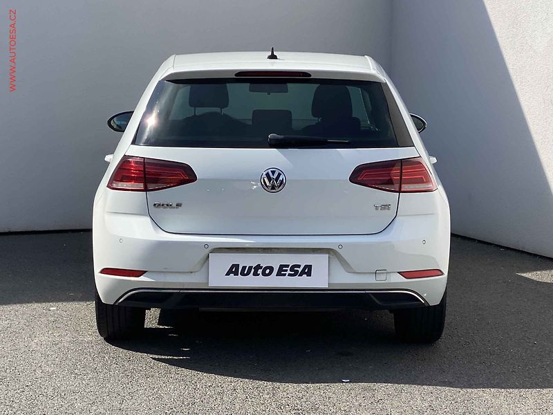 Volkswagen Golf (2017) 1.0 TSi, Sound, DSG, +kola - fotka 5 z 18
