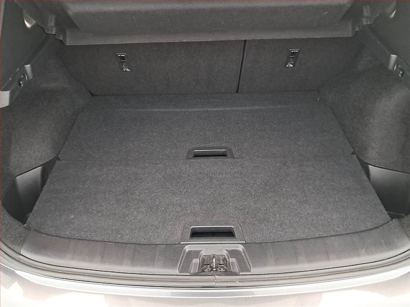 Nissan Qashqai (2020) 1.3 DIG-T, Automat, Serv.kniha - fotka 14 z 21