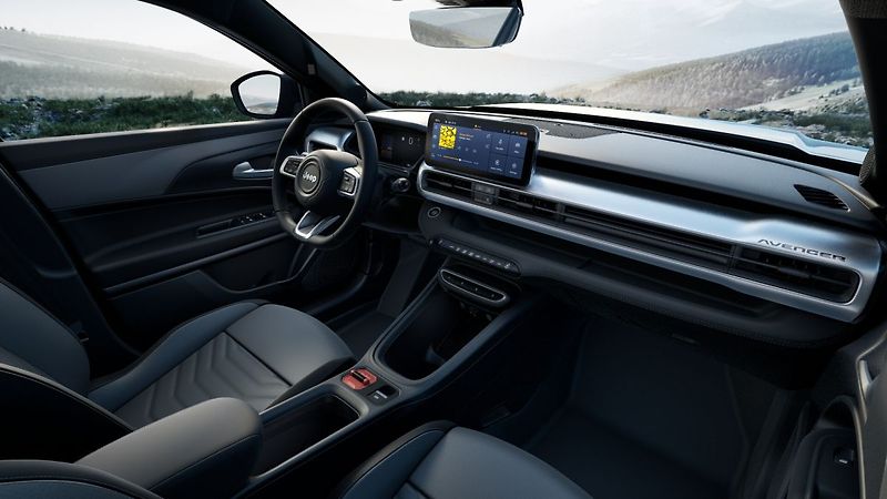 Jeep Avenger (2026) Altitude 1.2 Turbo e-Hybrid 11 - fotka 6 z 8