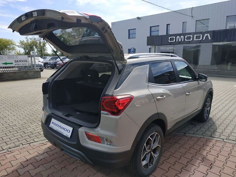 KGM Korando 1.5T, SMART,2WD, AT, SKLADEM - fotka 7 z 27