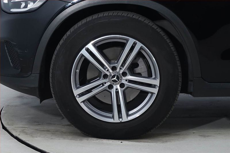 Mercedes-Benz GLC (2021) 220 d - fotka 15 z 25