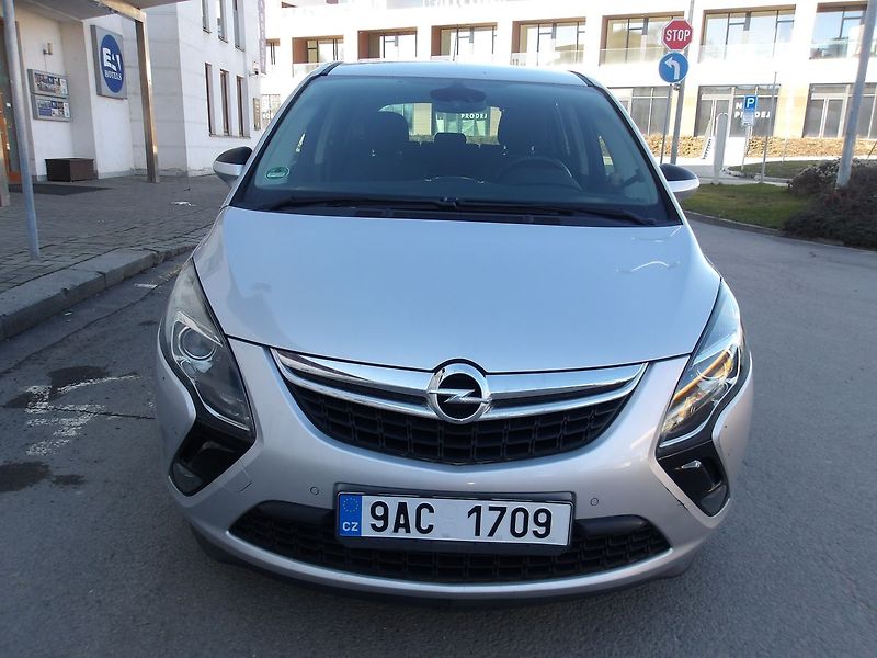 Opel Zafira 2,0DTi AUTOMAT !!! PĚKNÁ ! - fotka 4 z 41