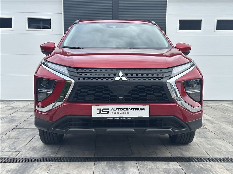 Mitsubishi Eclipse Cross 2,4 PHEV 188PS  A/T 4x4 - fotka 4 z 52