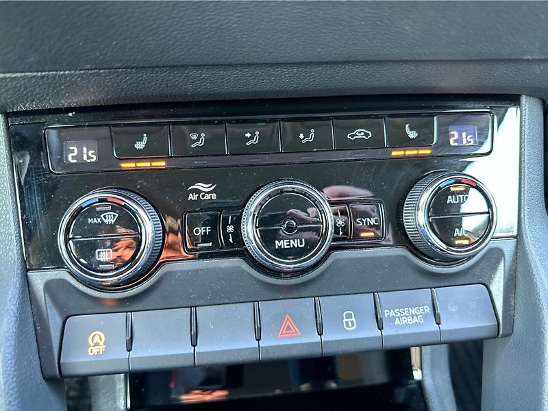 Škoda Karoq 2.0TDI 85kW AMBITION - fotka 19 z 22