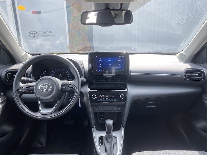 Toyota Yaris Cross 1.5HEV, ČR-1m, ComTech, záruka - fotka 11 z 17