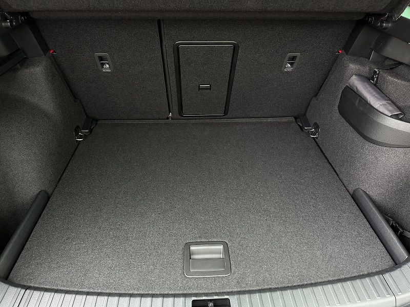 Škoda Karoq 1.5TSi DSG 150PS Matrix-LED V. - fotka 46 z 49