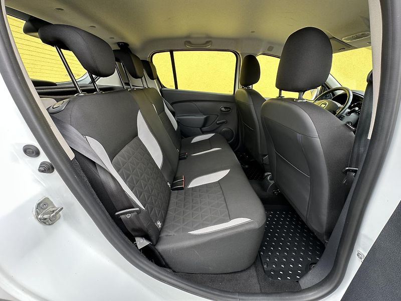 Dacia Sandero (2016) STEPWAY 0.9/66kW *ČR* KLIMA*  - fotka 25 z 34