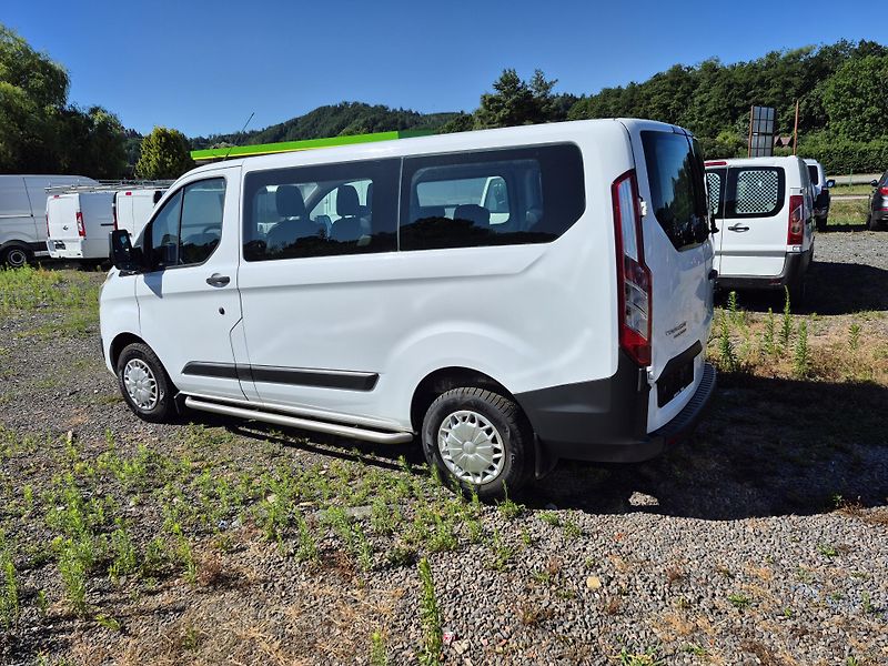 Ford Transit Custom (2014) 2.2 Tdci 9 míst  - fotka 3 z 22
