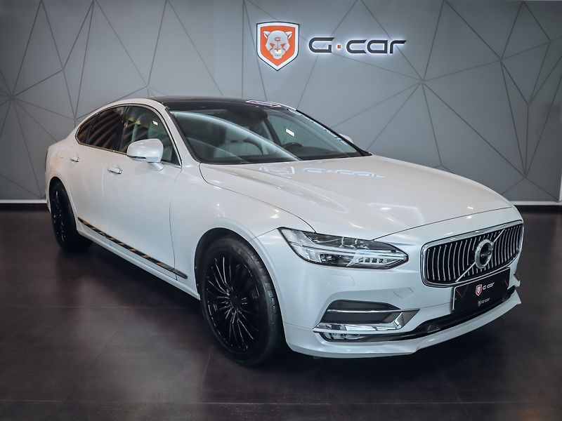 Volvo S90 2.0 D5 AWD Inscription 173kW - fotka 2 z 23