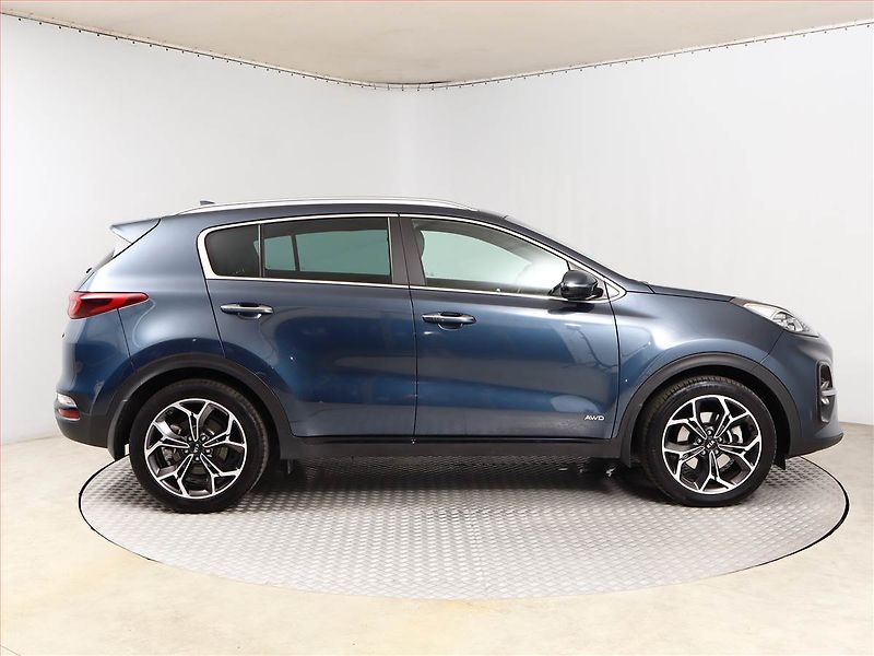 Kia Sportage (2021) GT Line 1.6 T-GDI - fotka 6 z 19