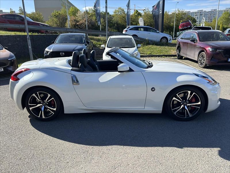 Nissan 370 Z 3,7 i Premium 1.ČR TOP STAV - fotka 6 z 49