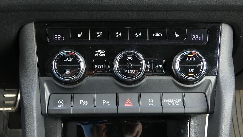 Škoda Kodiaq 2,0 TDI DSG 4x4 Sportline - fotka 17 z 25