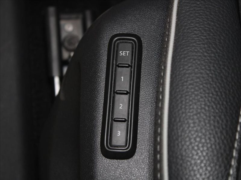 Škoda Kodiaq 2,0 TDI 4x4 Sportline 25tkm.TZ - fotka 18 z 26