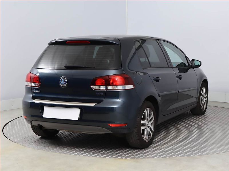 Volkswagen Golf (2010) Comfortline 1.2 TSI - fotka 5 z 13
