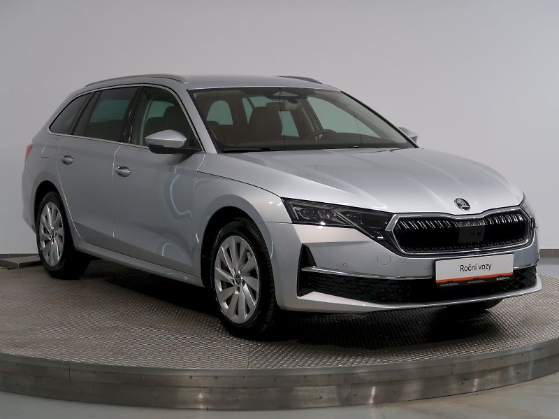 Škoda Octavia (2025) TOP SELECTION 2.0TDI 110KW DSG - fotka 6 z 44