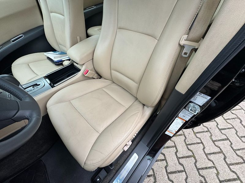Subaru Tribeca (2007) 4X4 3,0i 180 KW AUTOMAT 7 MÍST - fotka 17 z 49