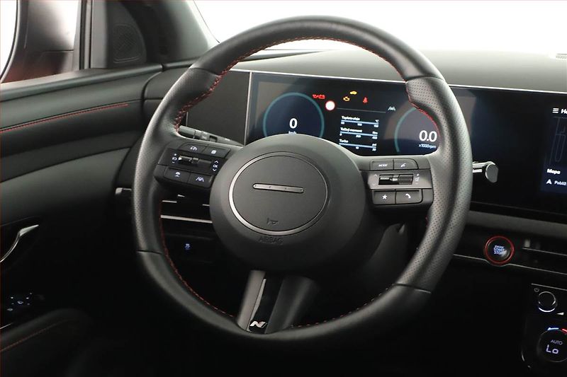Hyundai Tucson (2025) 1.6 T-GDI, N-LINE, DPH - fotka 8 z 14