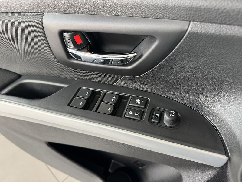 Suzuki SX4 S-Cross 1,0BoosterJet*Navi - fotka 29 z 32