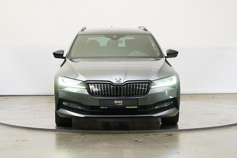Škoda Superb - fotka 4 z 27