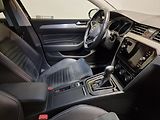 Volkswagen Passat Variant (2020) 2,0Tdi DSG 140kW Elegance ČR  - náhled 20