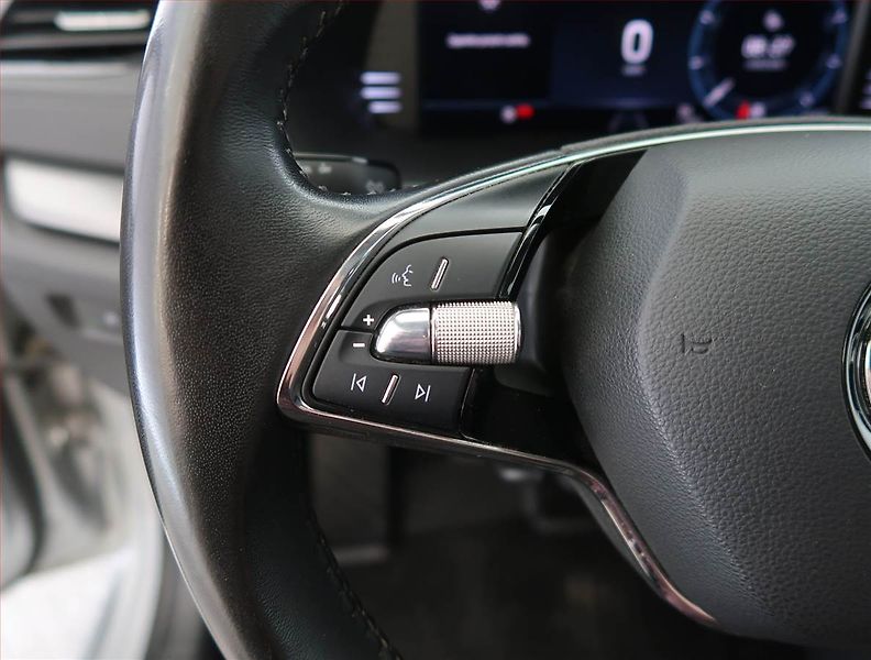 Škoda Octavia (2022) Ambition 2.0 TDI, ČR,1.maj - fotka 19 z 24