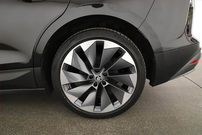 Škoda Enyaq (2022) iV 80 (82 kWh), SoH 95% - fotka 12 z 20