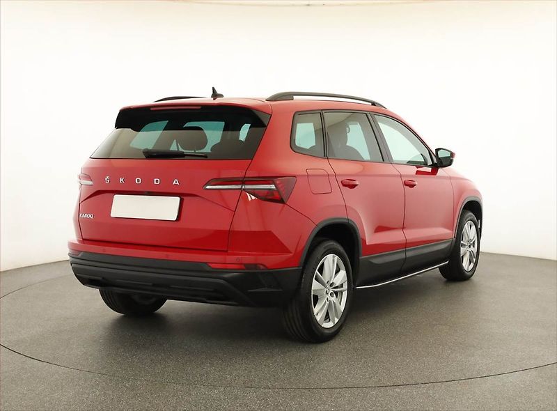 Škoda Karoq (2023) Style 1.5 TSI - fotka 5 z 16