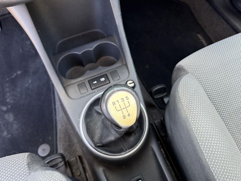 Škoda Roomster 1,4i 16V/63kW - KLIMA,ABS - fotka 24 z 59