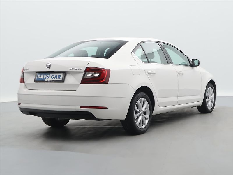Škoda Octavia 1,6 TDI CZ Style LED Kessy - fotka 6 z 30